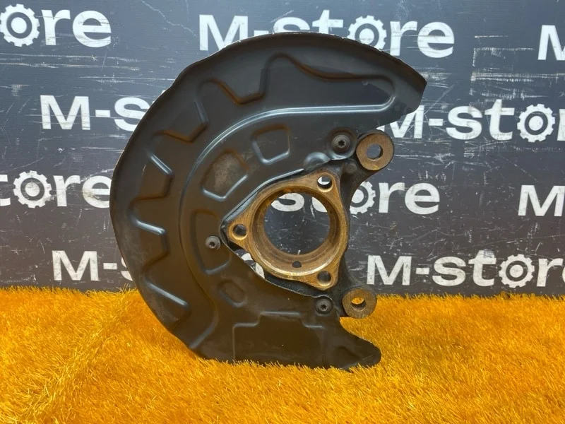Кулак поворотный Audi A3 2014 5Q0407256Q 8V CXS, передний правый