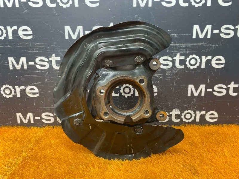 Кулак поворотный Bmw X3 2014 31216855953 F25 N47D20C, передний левый
