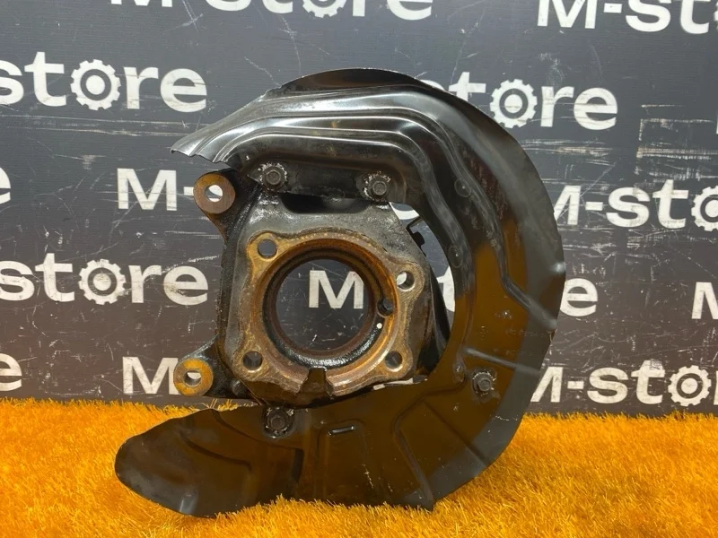 Кулак поворотный Bmw X3 2014 31216855954 F25 N47D20C, передний правый