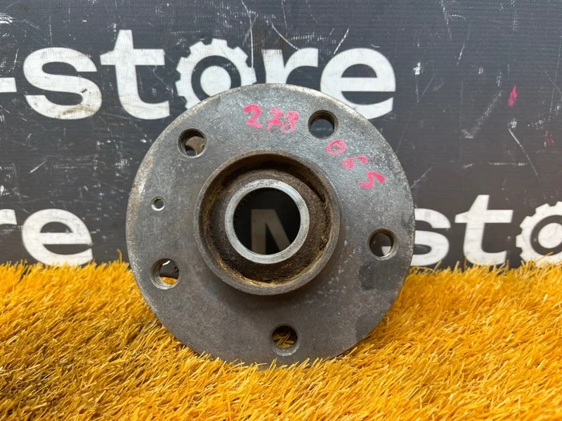 Ступица Audi A5 2010 8K0407615B 8T CDN, задняя правая