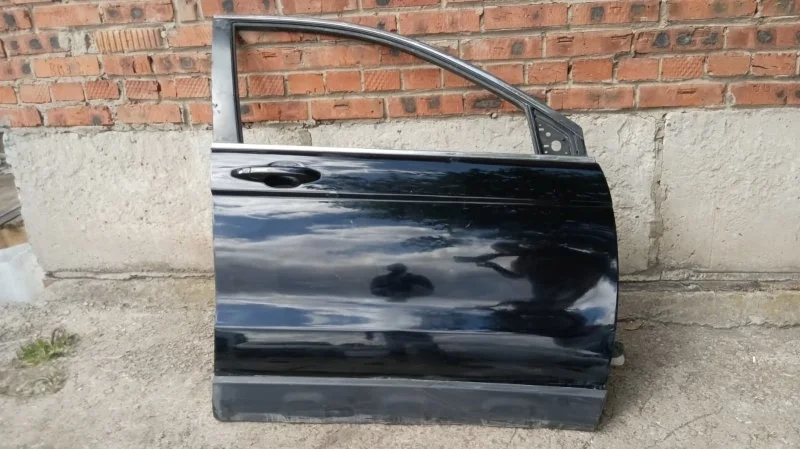 Дверь передняя правая Honda CR-V