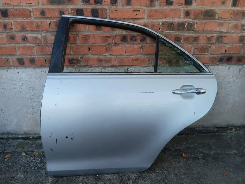 Дверь задняя левая Toyota Camry XV40 2AZFE