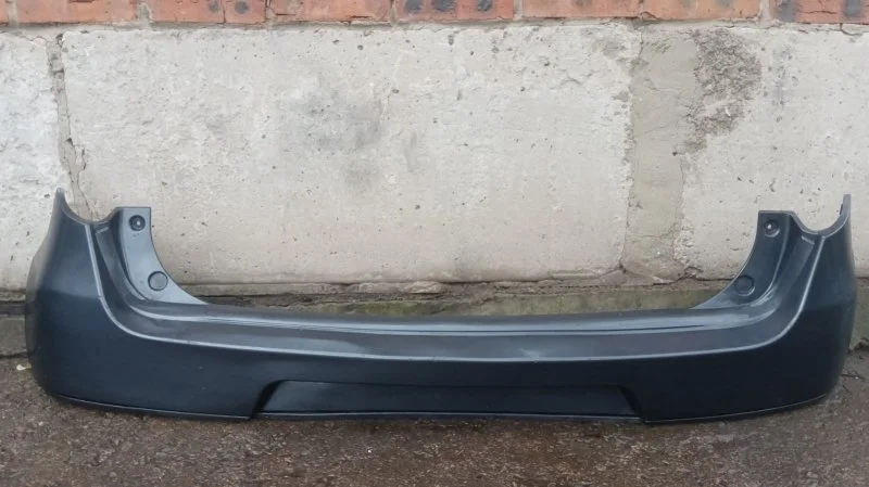 Бампер задний Mitsubishi Colt Z30