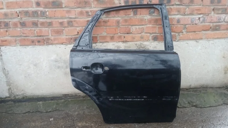 Дверь задняя правая Ford Focus MK2