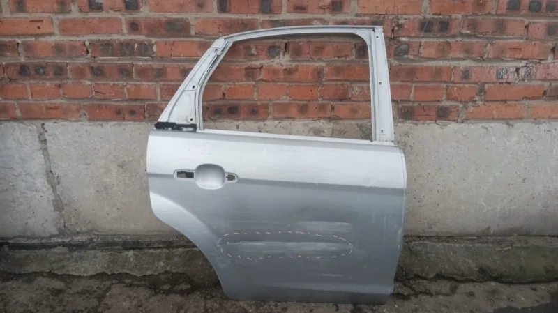 Дверь задняя правая Ford Focus MK2