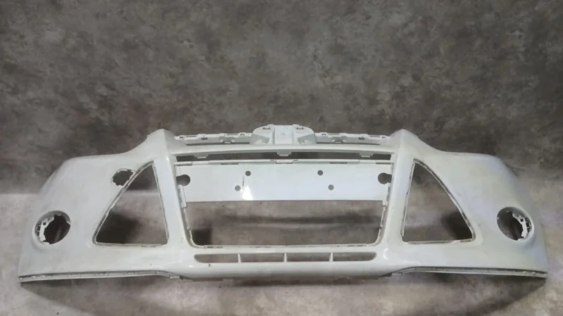 Бампер передний Ford Focus MK3