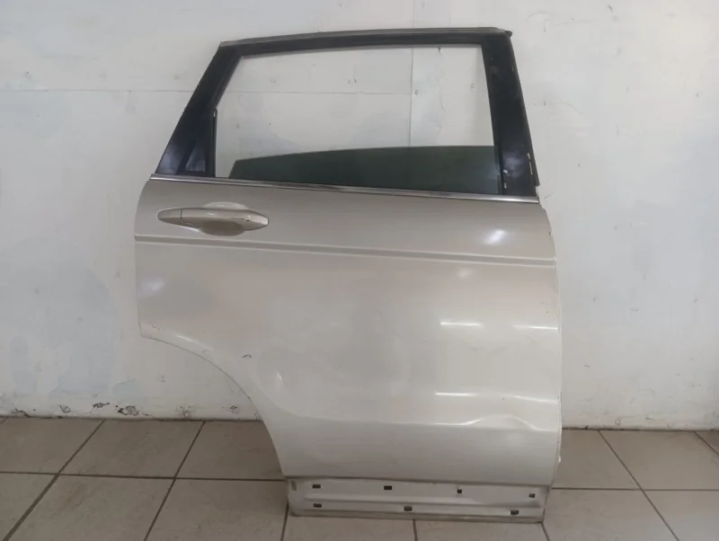 Дверь задняя правая Honda CR-V RE K24Z4