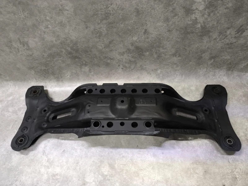 Подрамник задний Toyota Camry XV50/XV55 2ARFE
