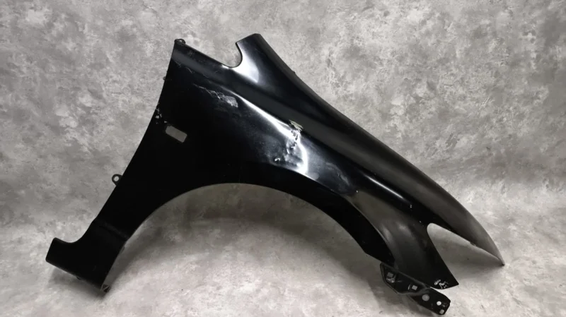 Крыло переднее левое Honda Civic 4D FD R18A1