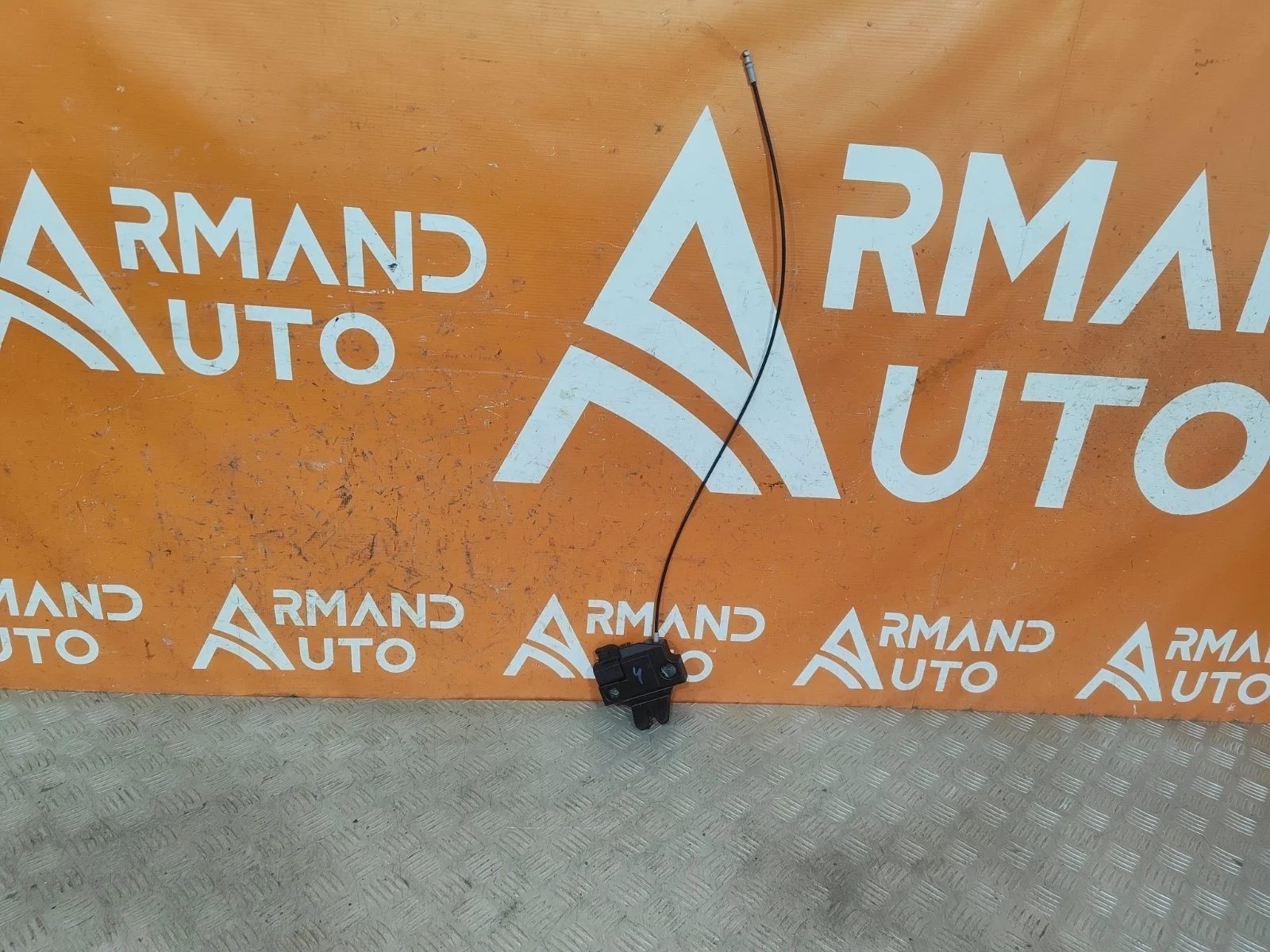 Замок крышки багажника Toyota Camry 2017-нв 8 XV70