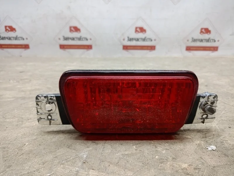 Фонарь противотуманный Mitsubishi Pajero 4 2006-нв 8337A089