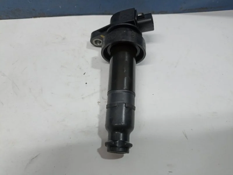 Катушка зажигания Kia Cerato 2 2011 273012B010 TD 1.6 G4FC