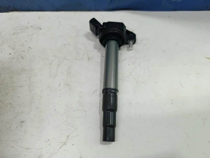 Катушка зажигания Toyota Verso 2016 9091902258 ZGR20 1.6 1ZR-FAE