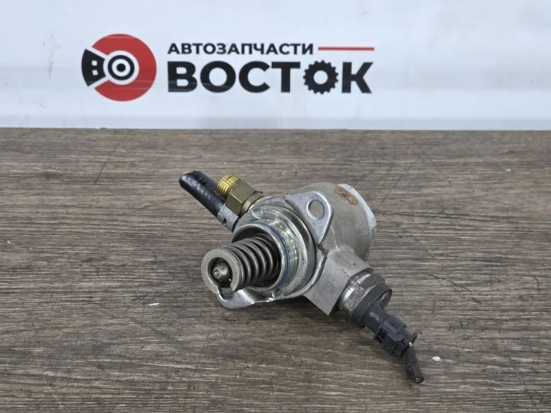 Топливный насос высокого давления Volkswagen Tiguan 2014 03C127026E 5N2 CAV