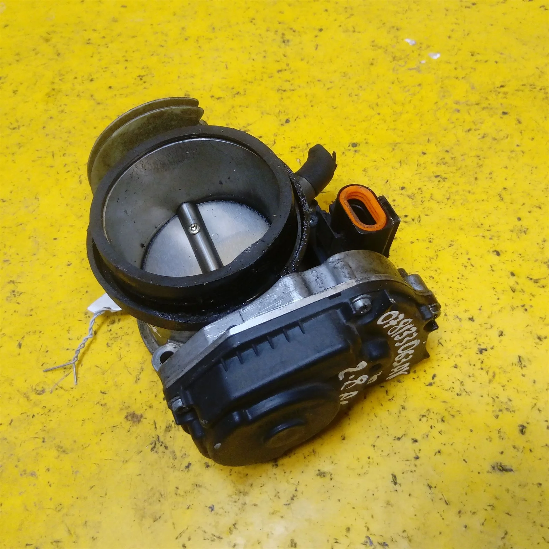 Дроссельная заслонка Audi A6 С5 2.8i АСК 078133063AK (арт. 13406)
