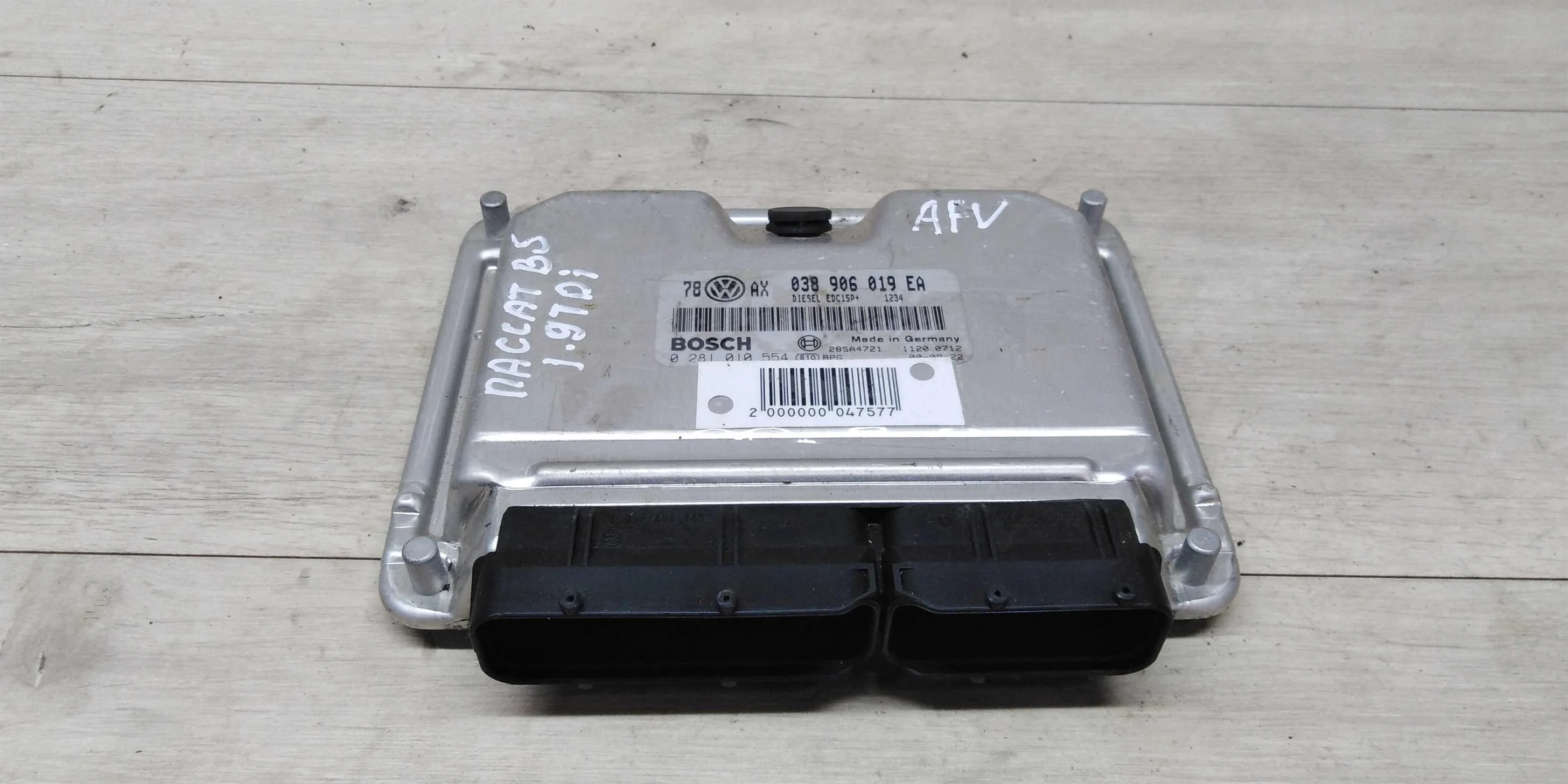 Эбу Volkswagen Passat B5 (арт. 14995)