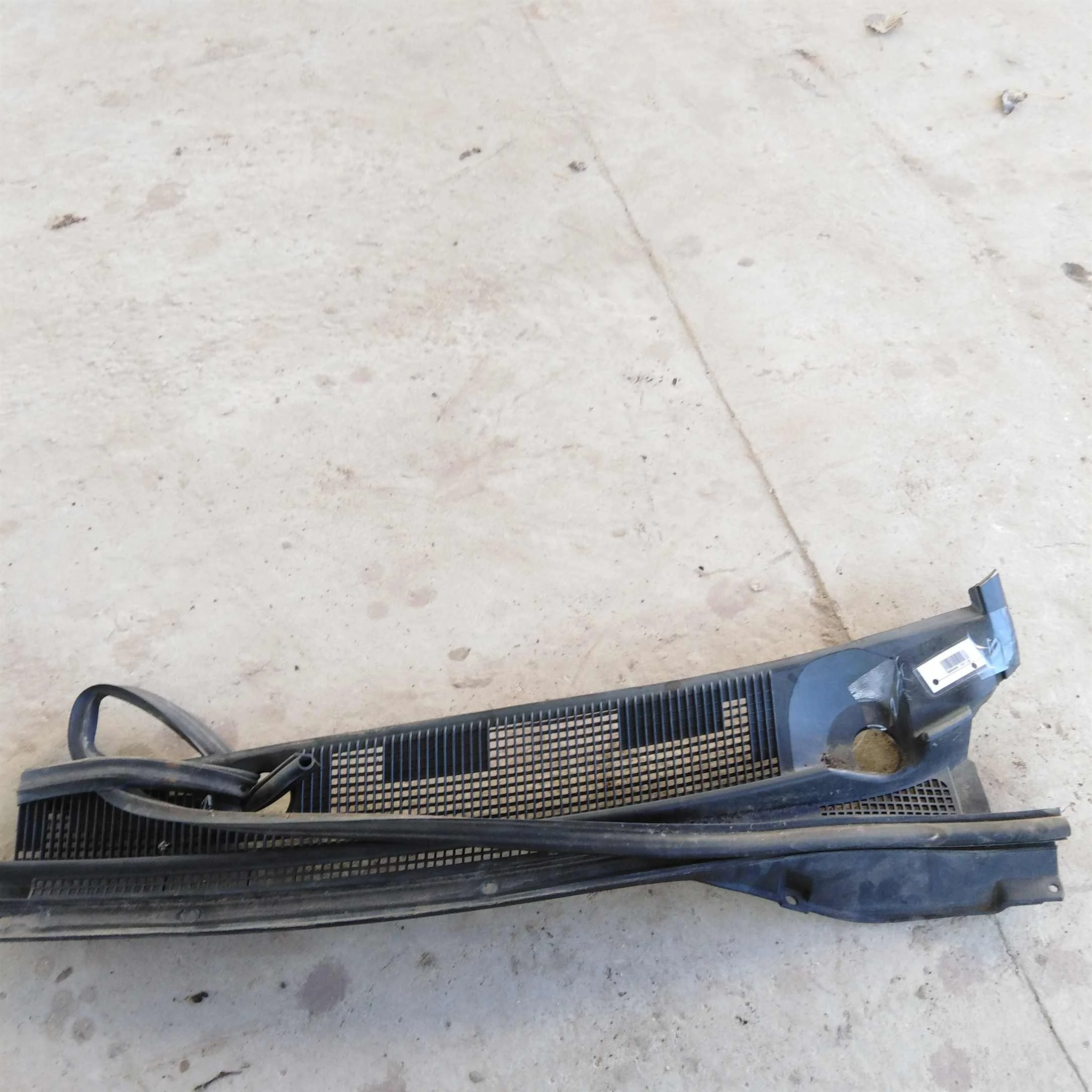 Водоотводящий щиток жабо левый mitsubishi lancer 9 (арт. 17407)