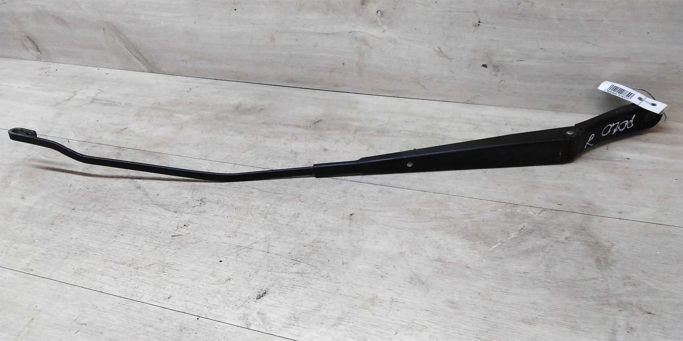 Поводок дворника правый Volkswagen polo sedan (арт. 17637)
