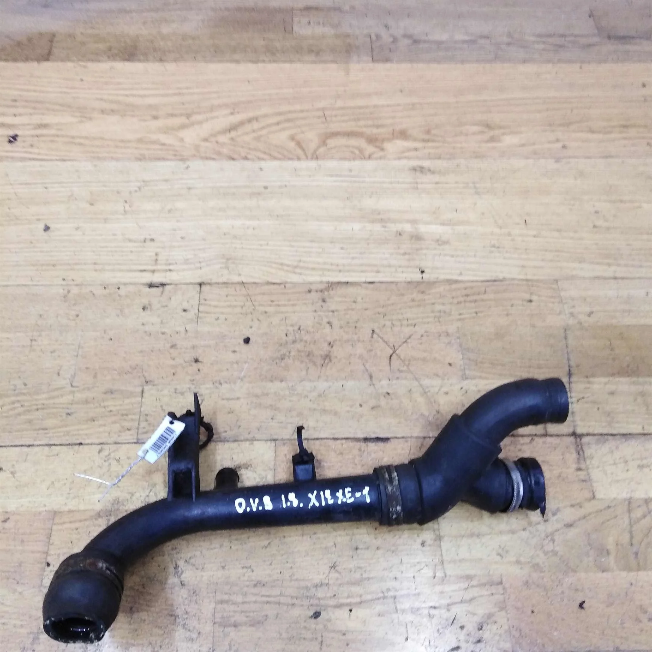 Патрубок водяного охлаждение двигателя Opel vectra B (арт. 18178)