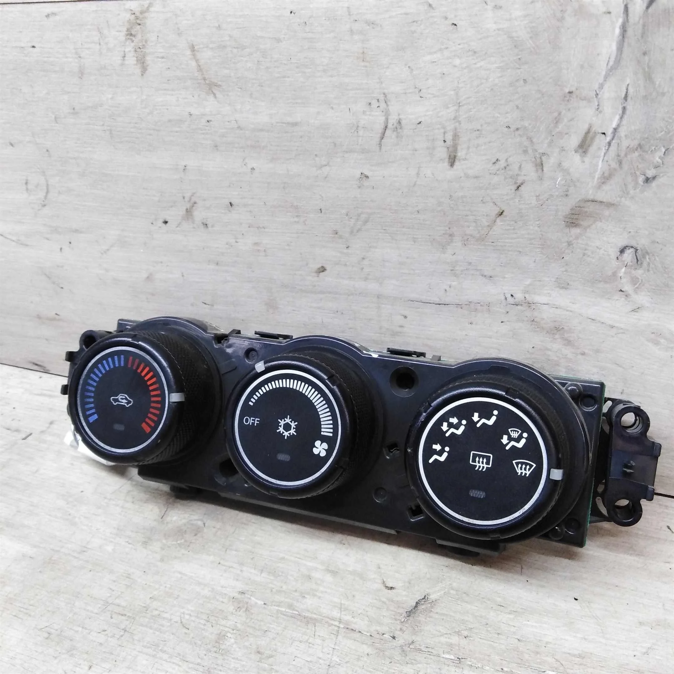 Блок управления печкой mitsubishi lancer 10 (арт. 18437)