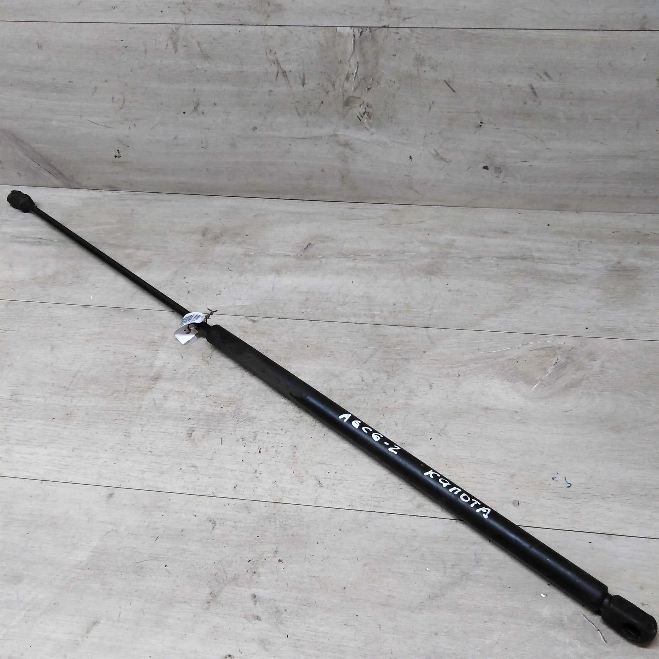 Амортизатор капота Audi A6 C6 (арт. 21097)