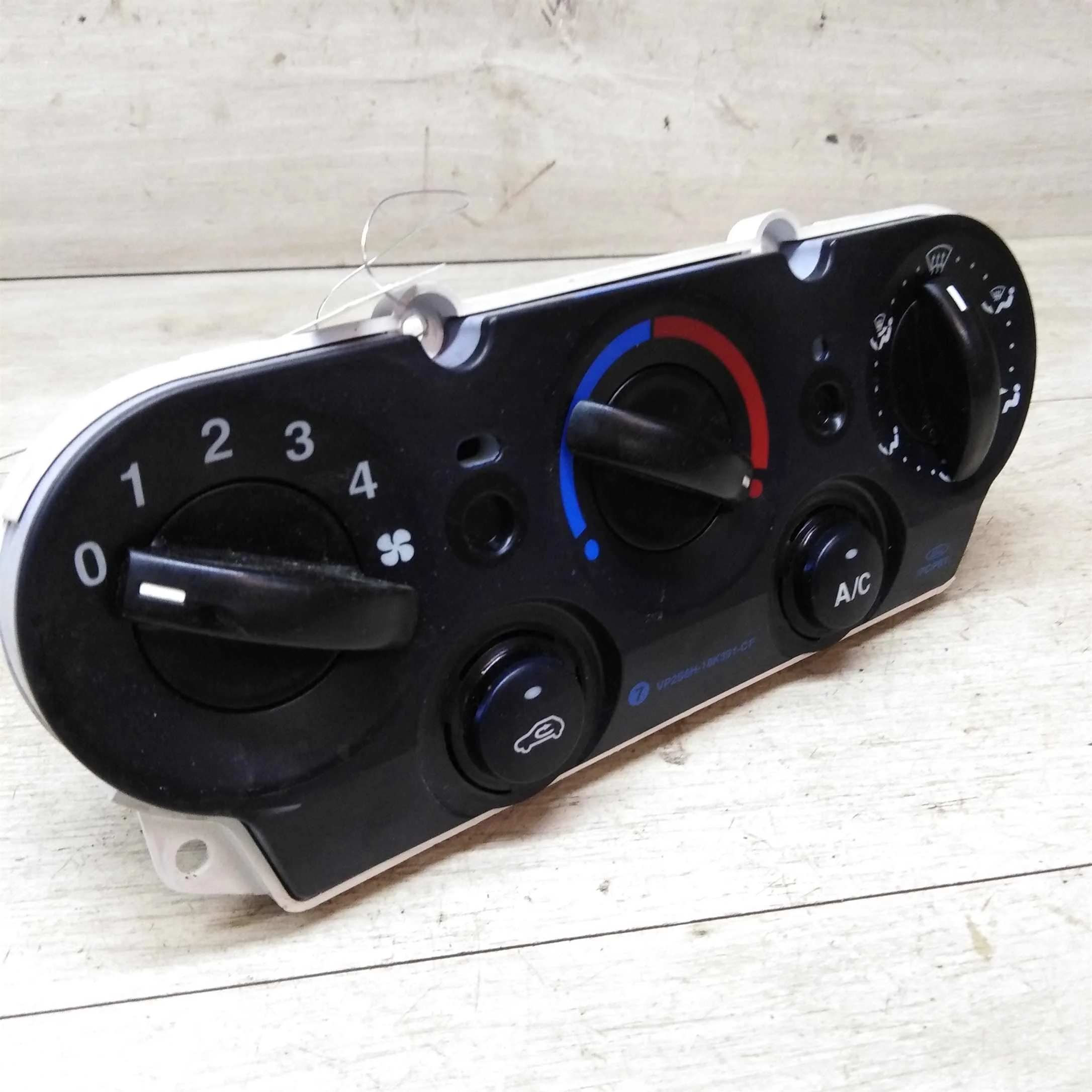 Блок управления печкой кондиционером Ford Fusion (арт. 21919)