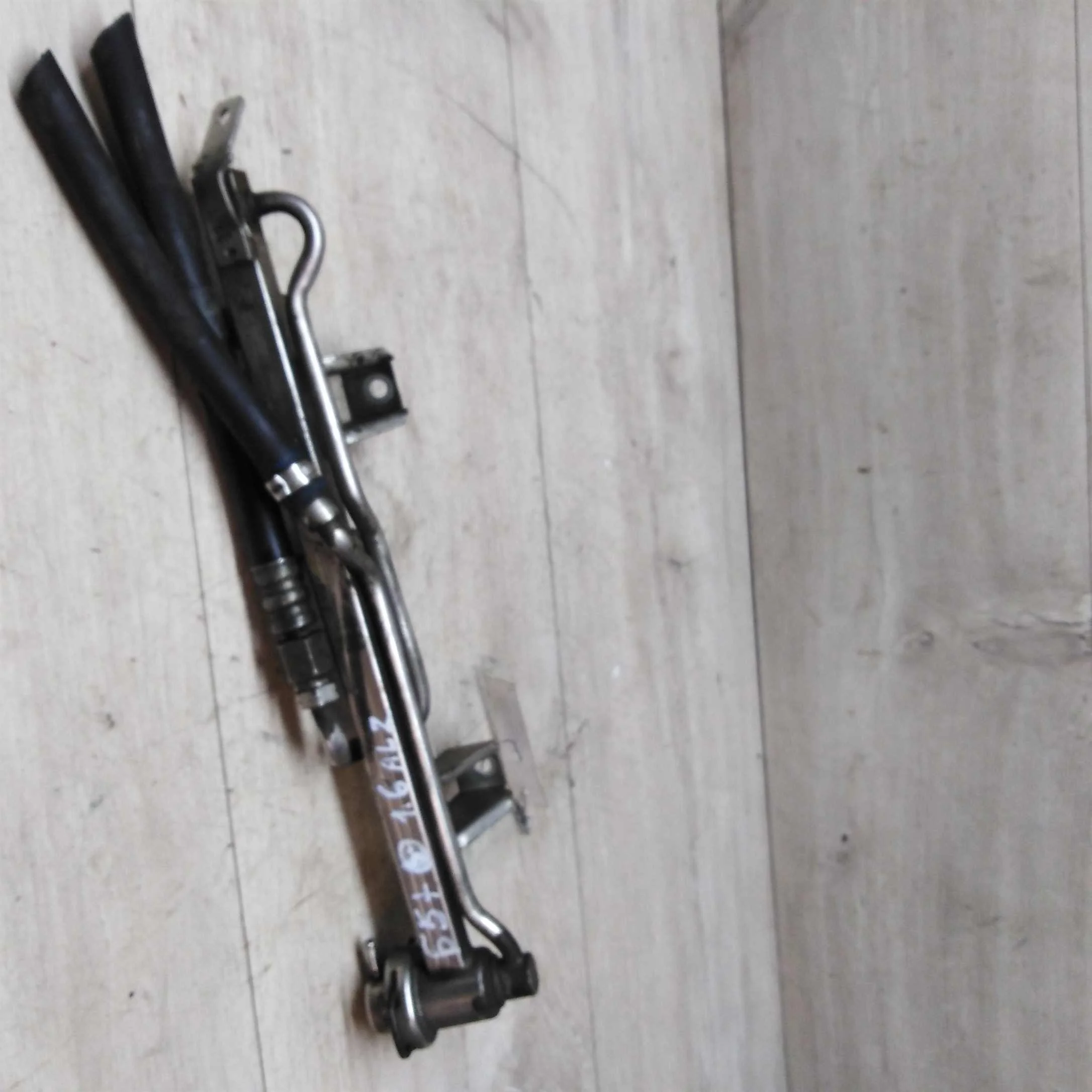 Рампа топливная Volkswagen Passat B5 GP 1.6 ALZ (арт. 22148)