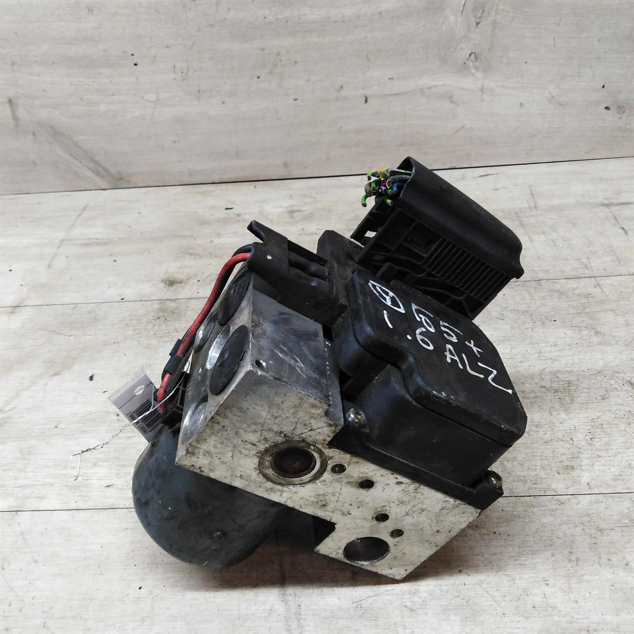 Блок ABS Volkswagen Passat B5 GP ALZ  8e0614111t  0265202401 (арт. 22280)