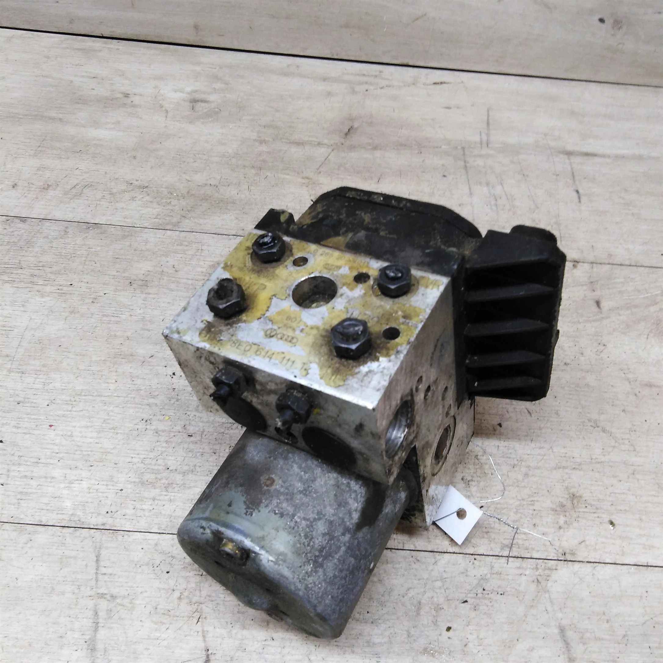 Блок ABS Volkswagen Passat B5 GP 8e0614111t  0265202401 (арт. 22287)