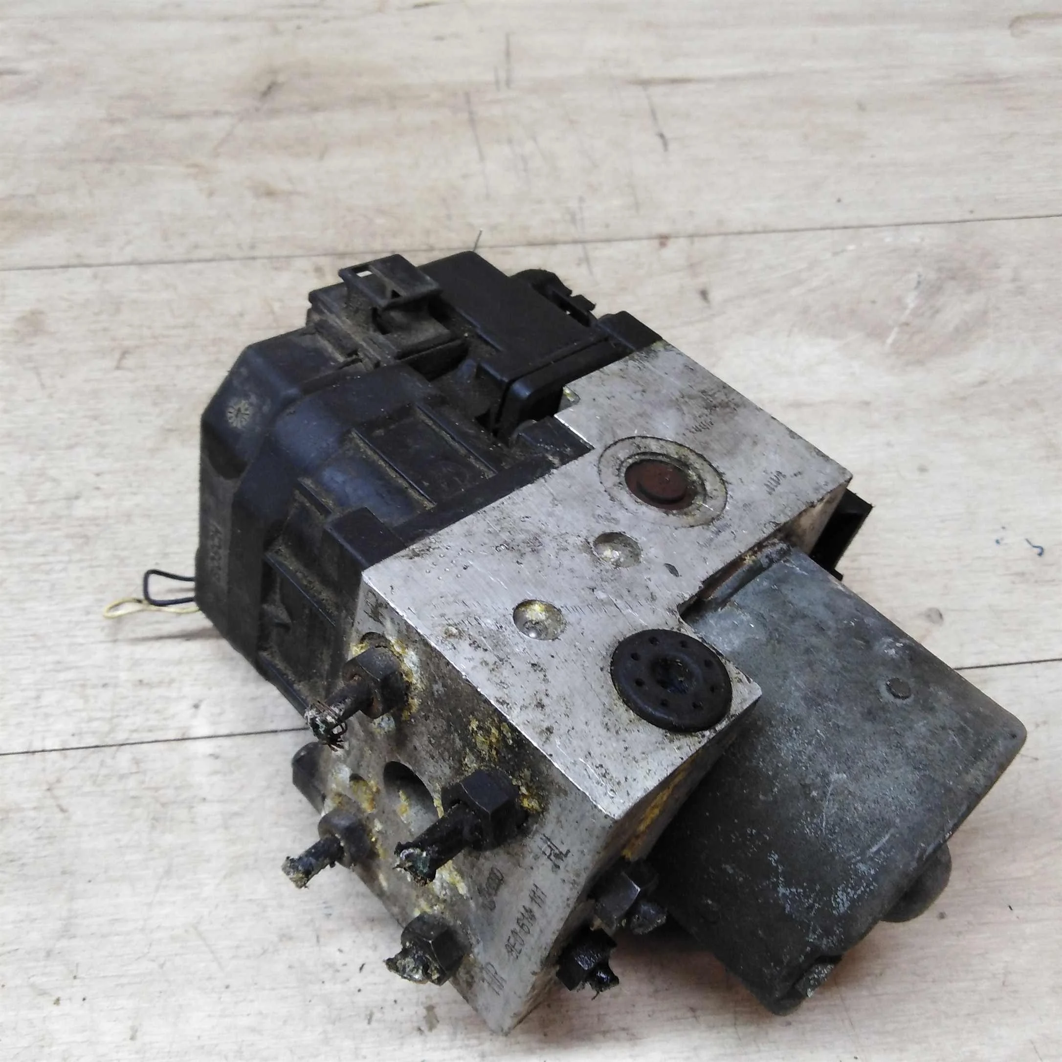 Блок ABS Volkswagen Passat B5   8e0614111 0265216411 (арт. 22289)