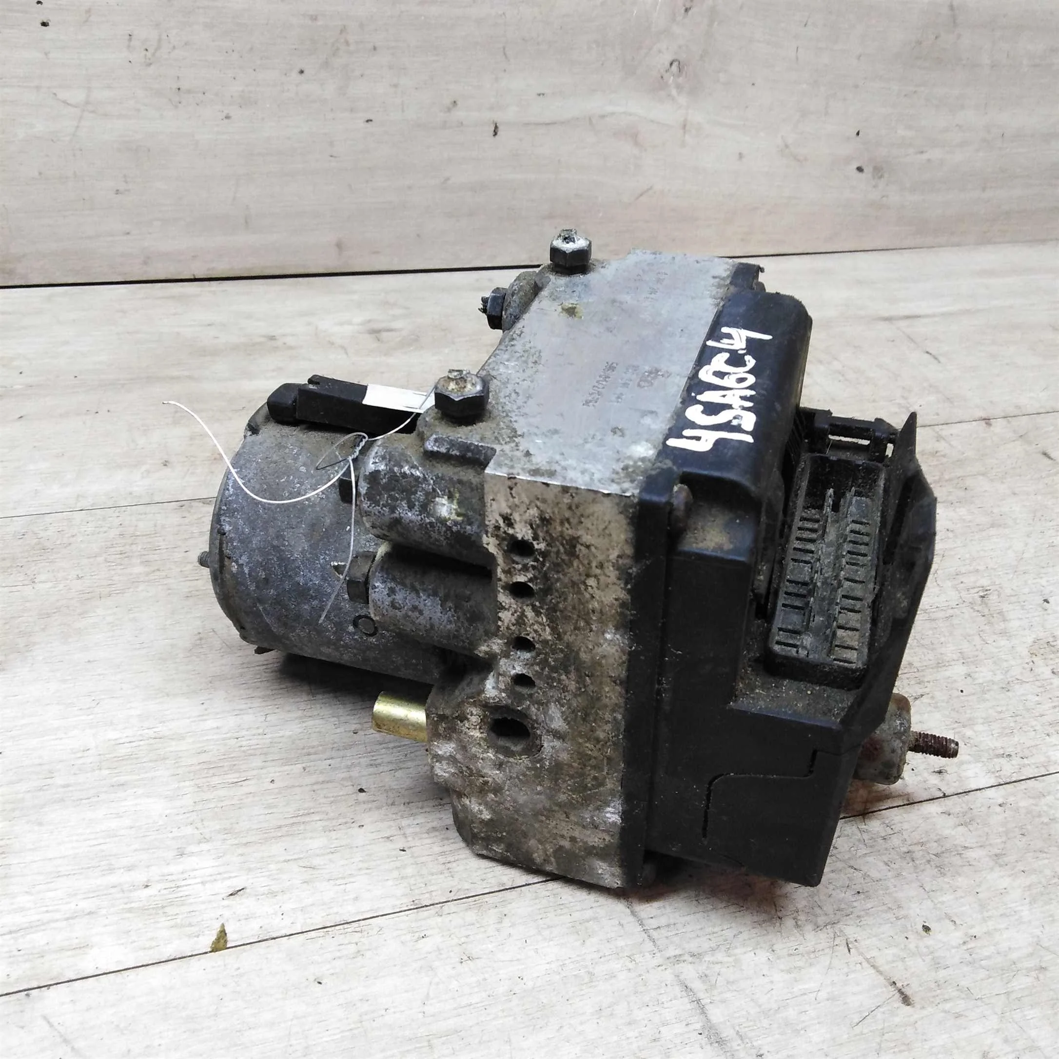 Блок ABS Audi A6 c4 8D0614111F   0265214002 (арт. 22348)