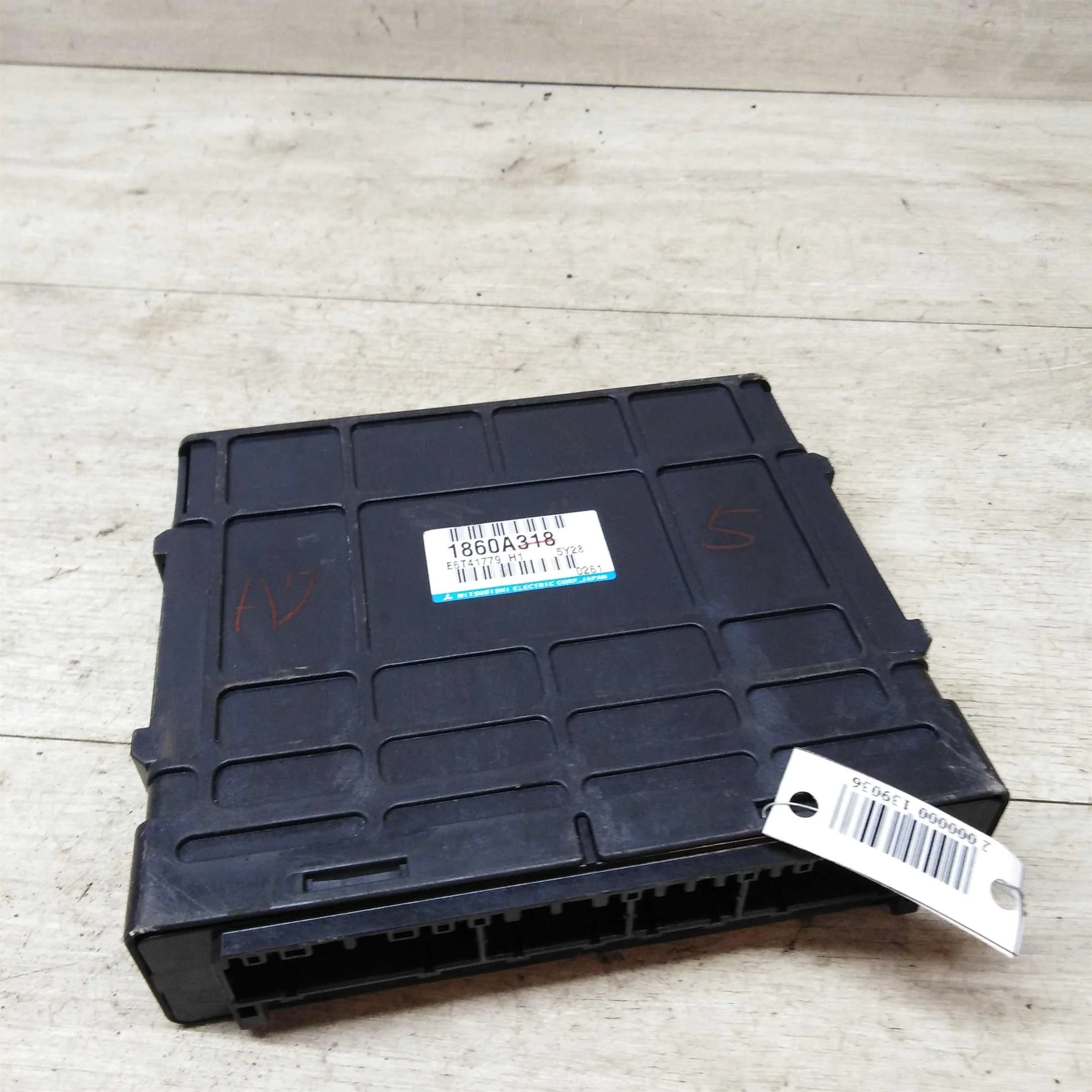 ЭБУ mitsubishi lancer 9 g418 (арт. 23519)