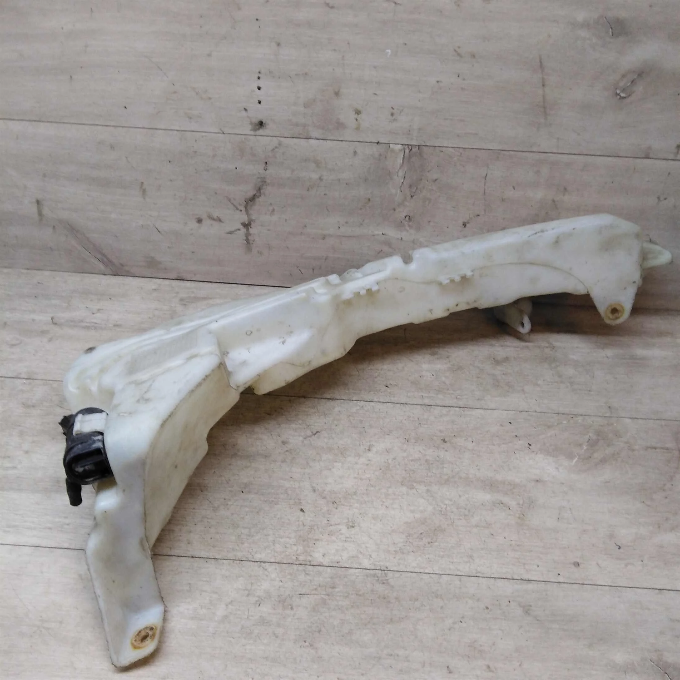 Бачок омывателя стекла Ford Focus 2 до рест (арт. 25756)