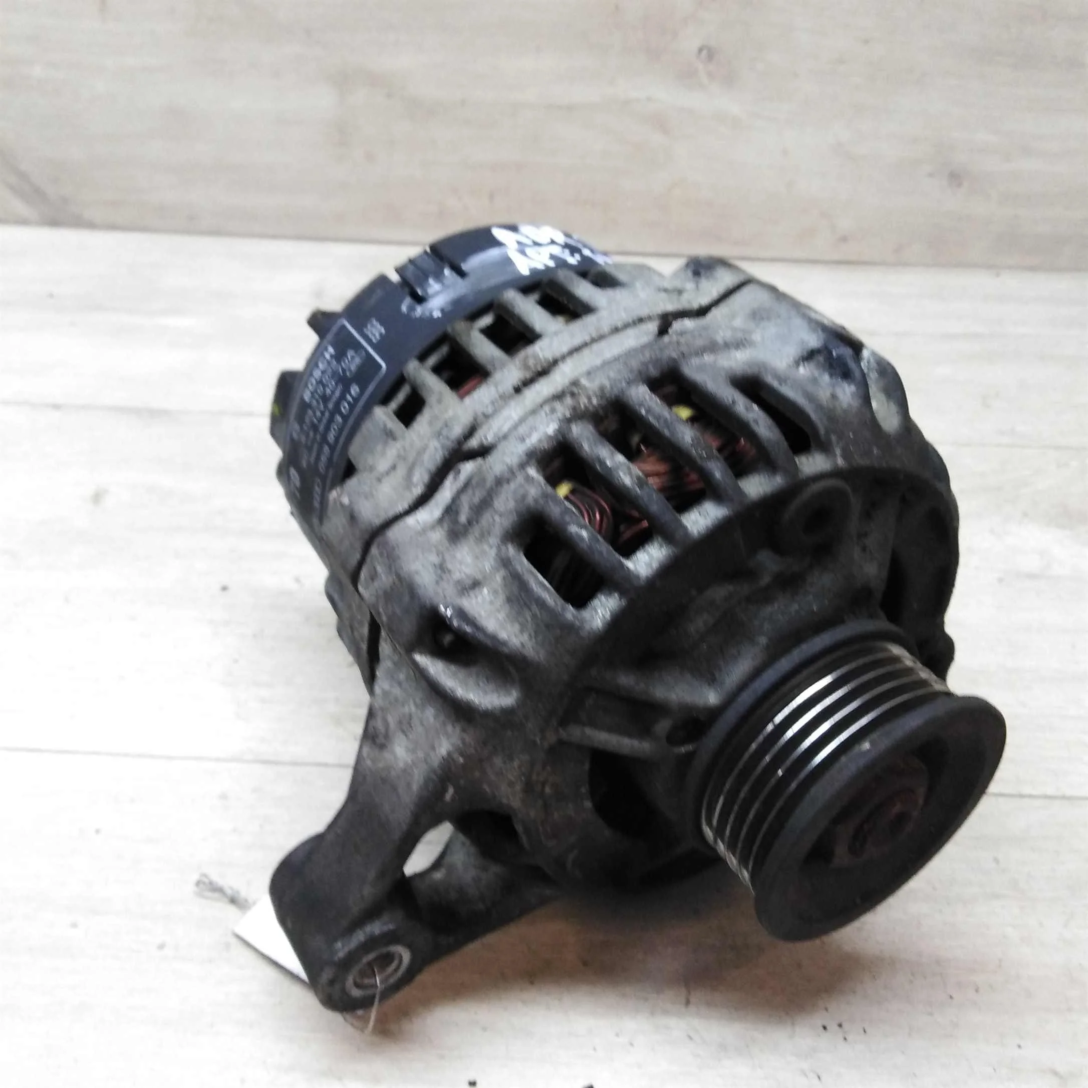 Генератор Volkswagen Passat B5 1.8 adr 70 ампер (арт. 26776)