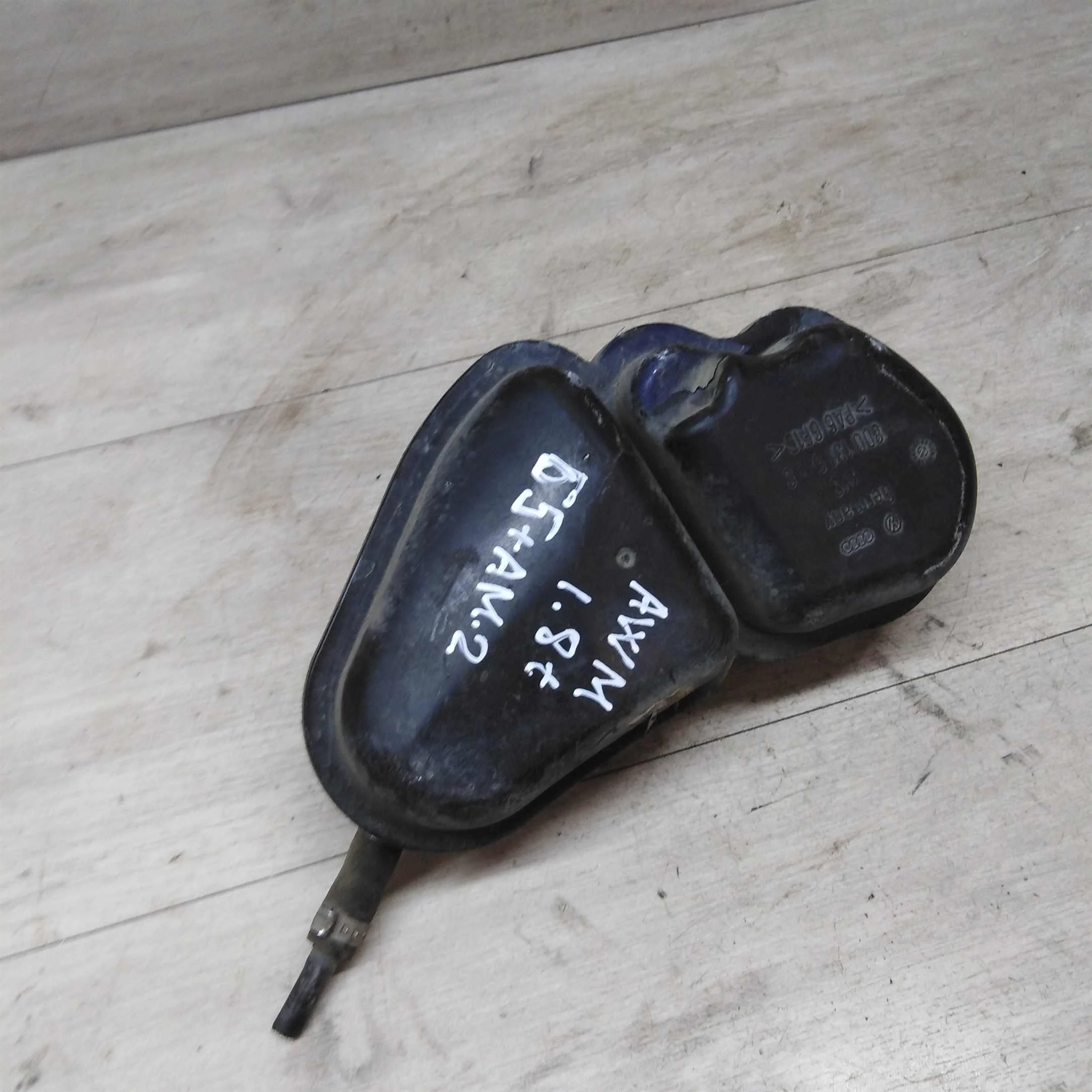 Ресивер воздушный Volkswagen Passat B5 GP 8D0131541C  (арт. 27505)