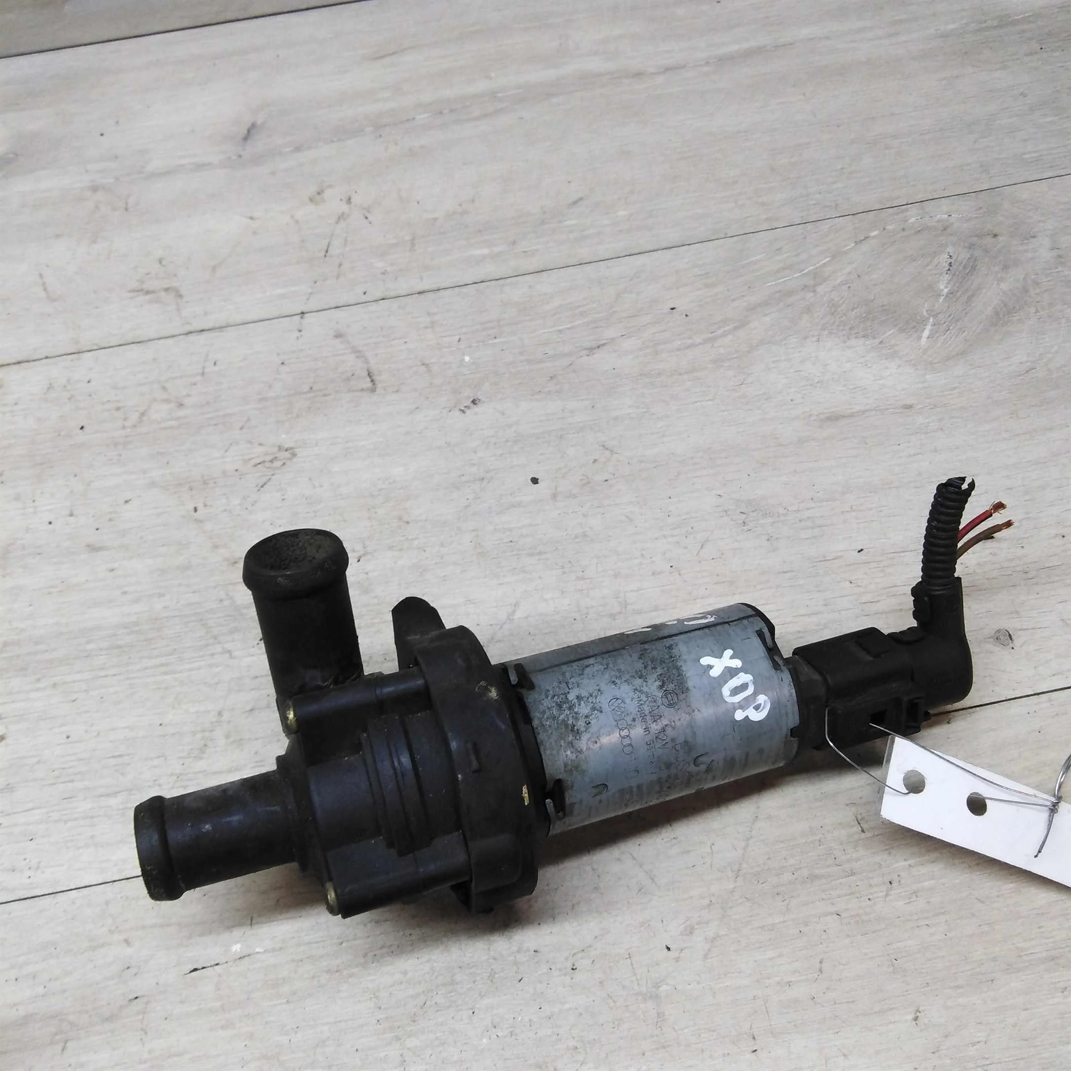 Насос дополнительной помпы Volkswagen Golf 4 (арт. 28152)