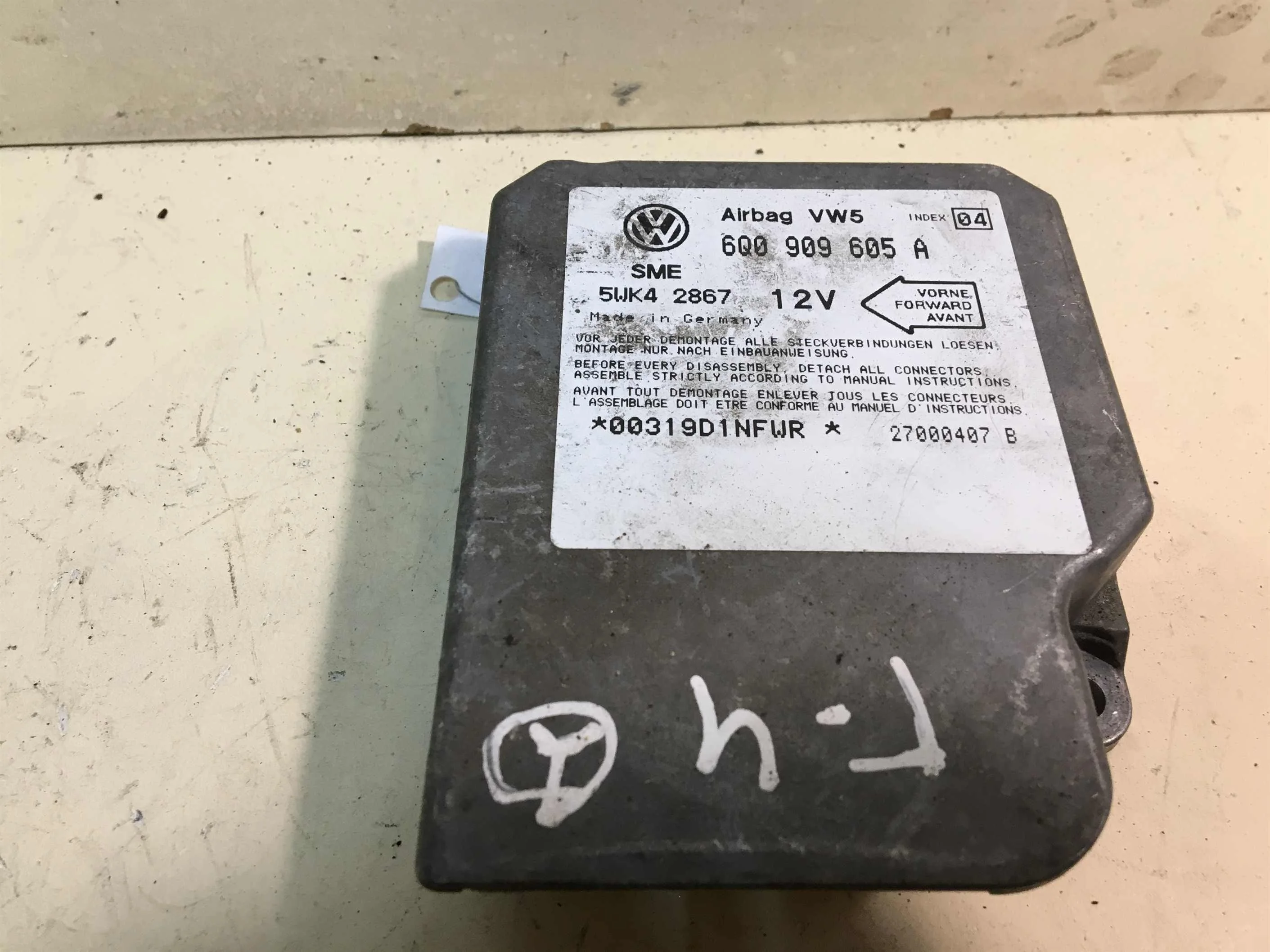 Блок управления Airbag подушками безопасности Volkswagen Golf 4 (арт. 28353)