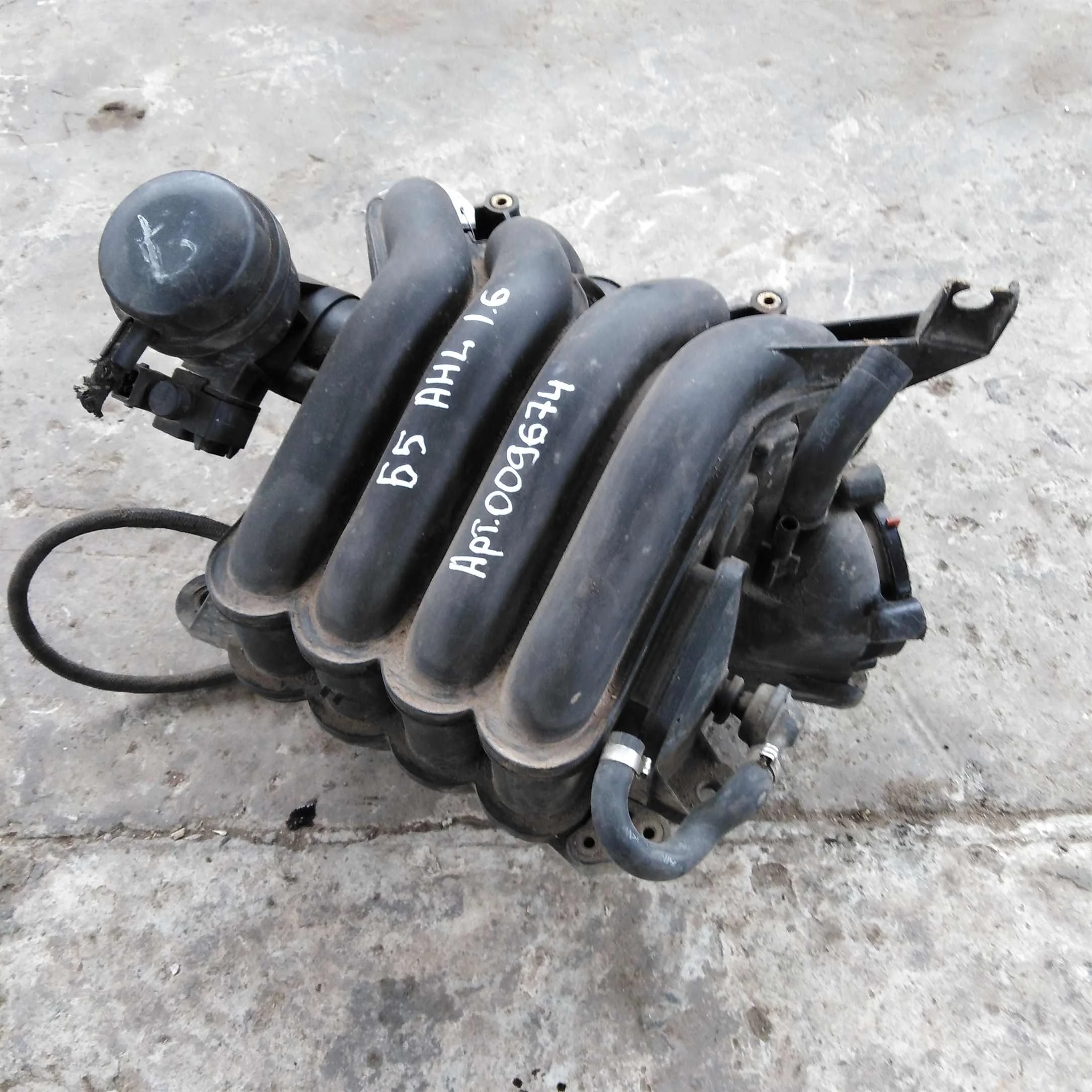 Коллектор впускной Volkswagen Passat B5  (арт. 28417)