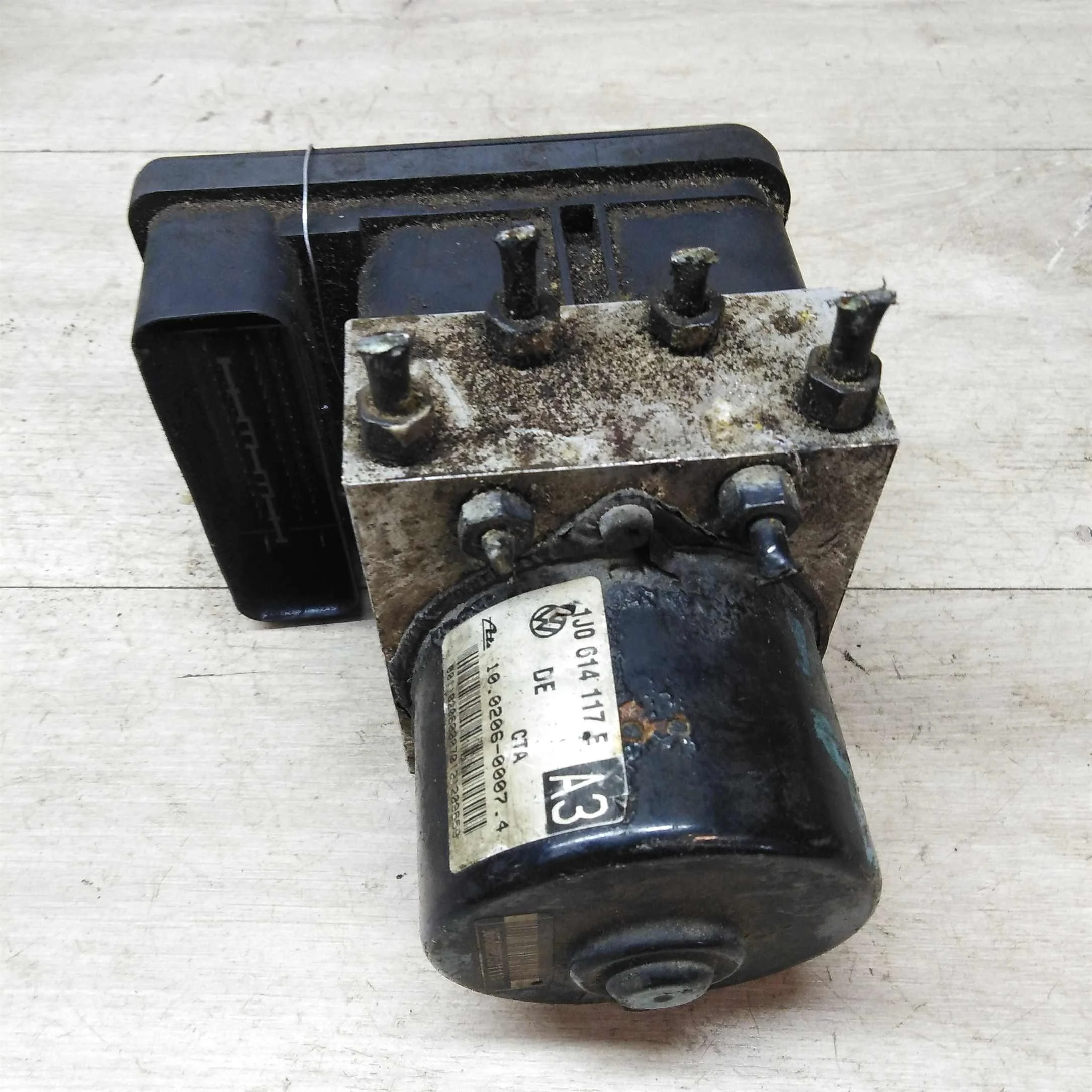 Блок ABS Volkswagen Bora (арт. 28621)