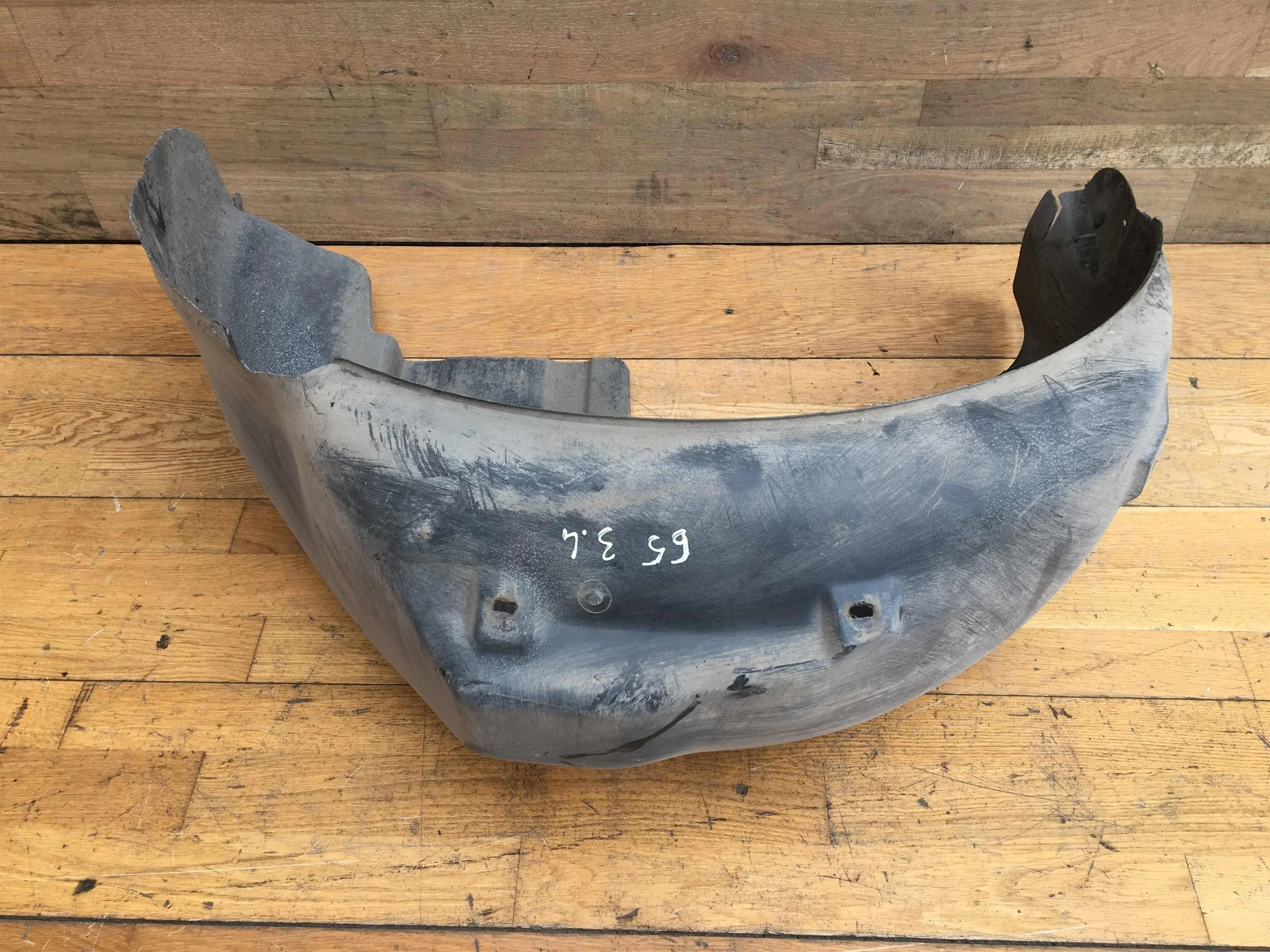 Подкрылок задний левый локер Volkswagen Passat B5 седан (арт. 28757)