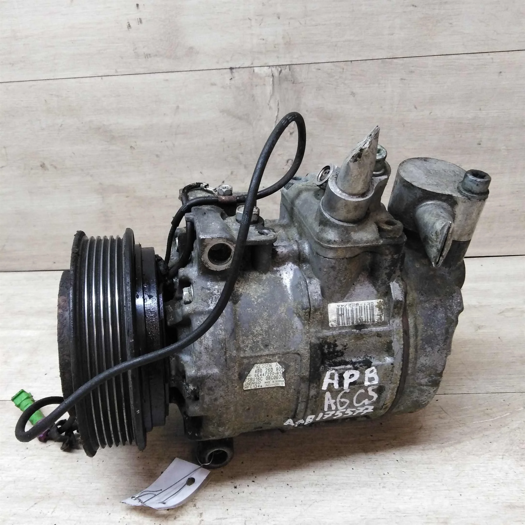 Компрессор кондиционера Audi A6 C5 2.7i biturbo APB (арт. 29438)