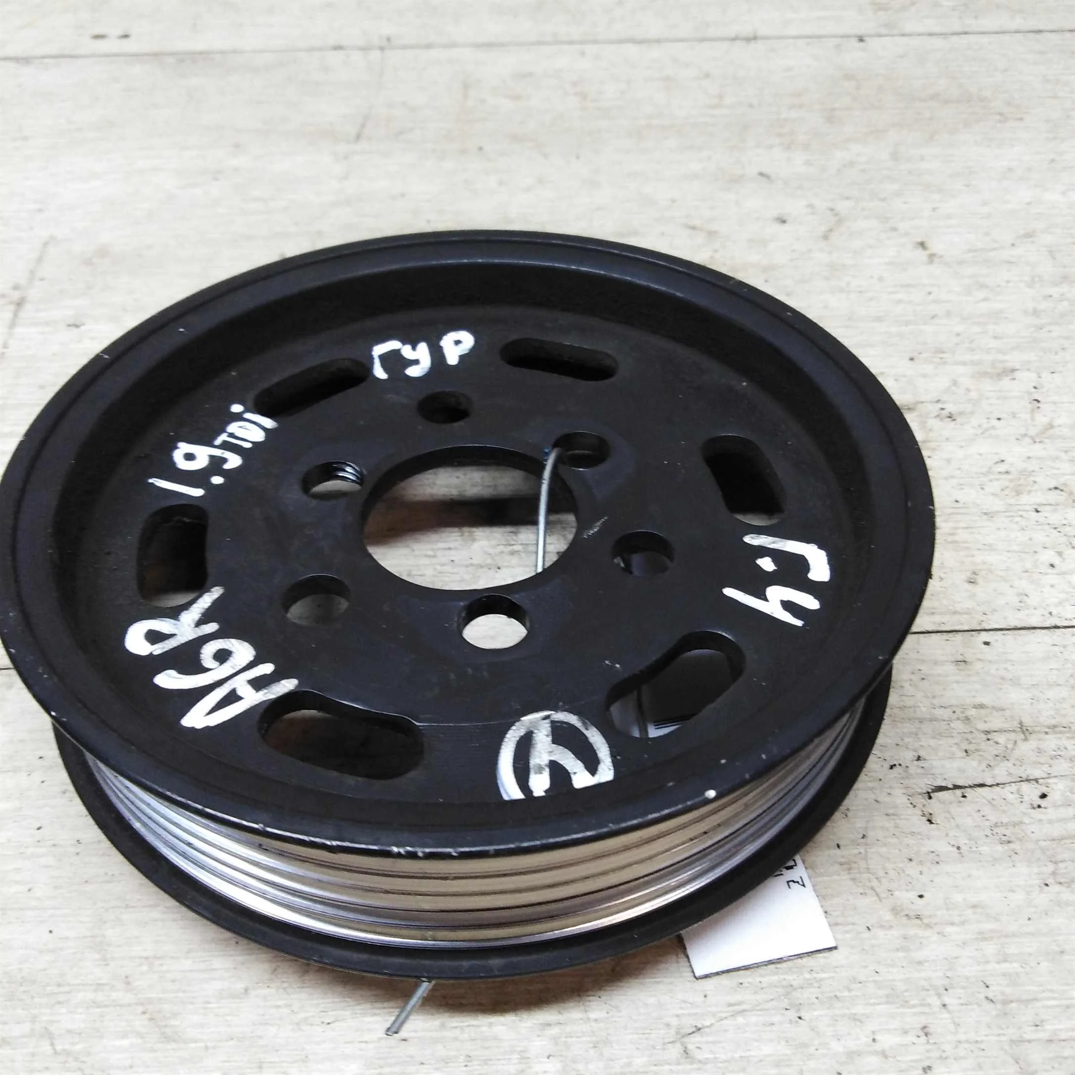 Шкив гура Volkswagen Golf 4 1.9 tdi agr (арт. 29507)