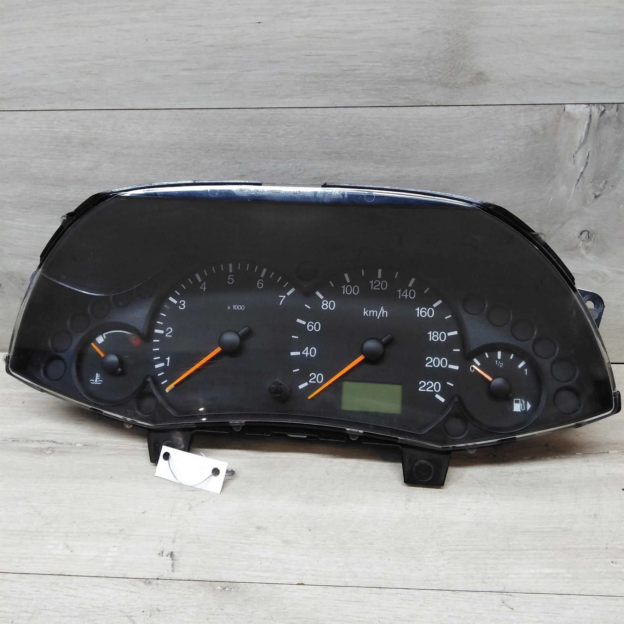 Панель приборов щиток Ford Focus 1 рест Дефект стекла (арт. 29711)