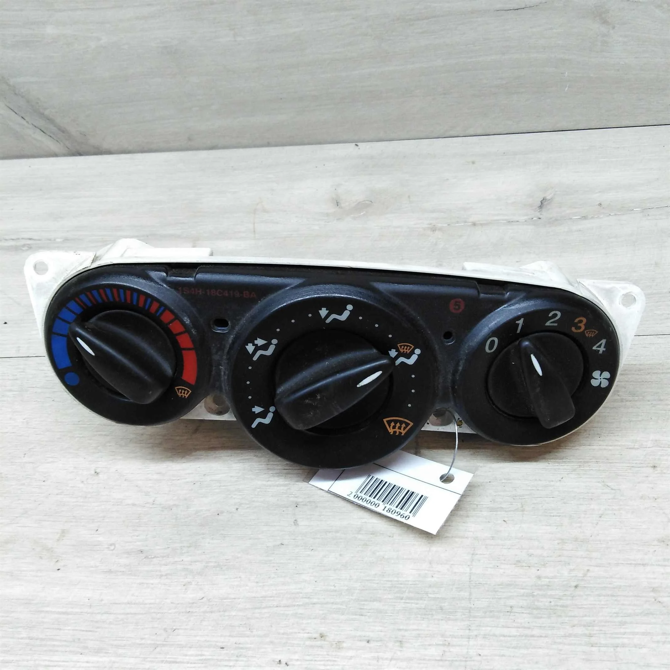 Блок управления печкой Ford Focus 1 рест (арт. 29733)