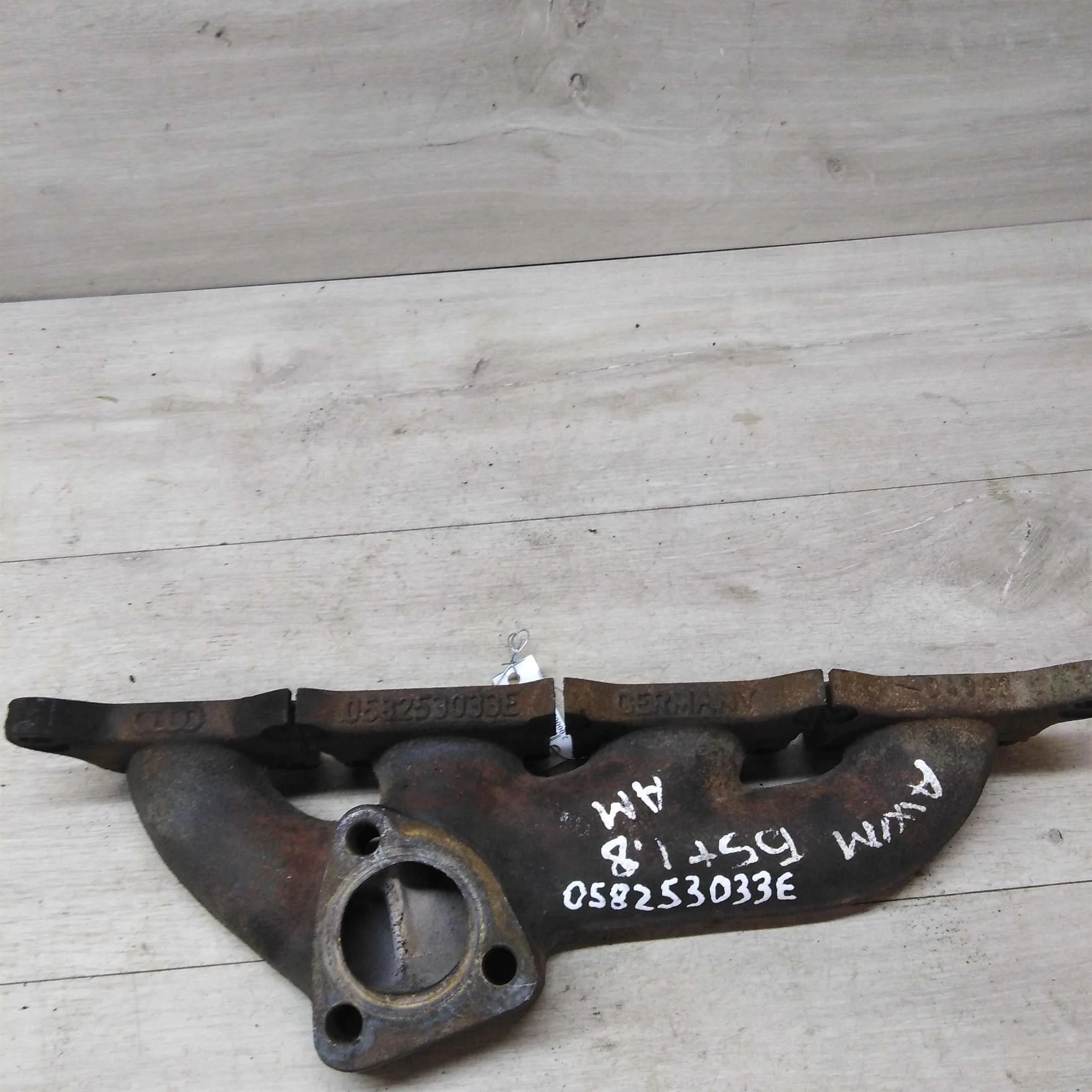 Коллектор выпускной Volkswagen Passat B5 GP 1 VOLKSWAGEN SHARAN  (арт. 30456)