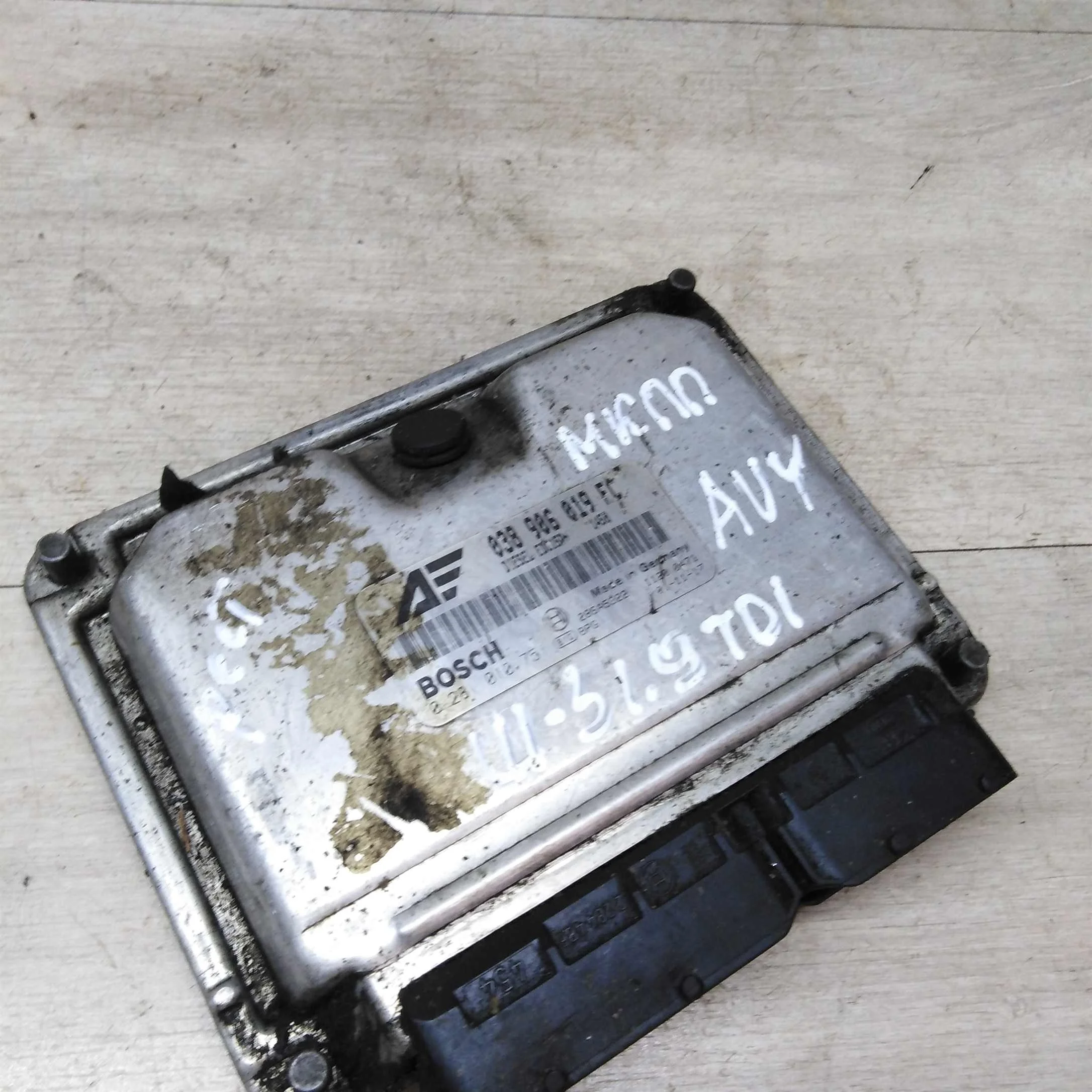 ЭБУ двигателя Volkswagen Sharan рест 1.9 TDI AUY  Б/у (арт. 31836)