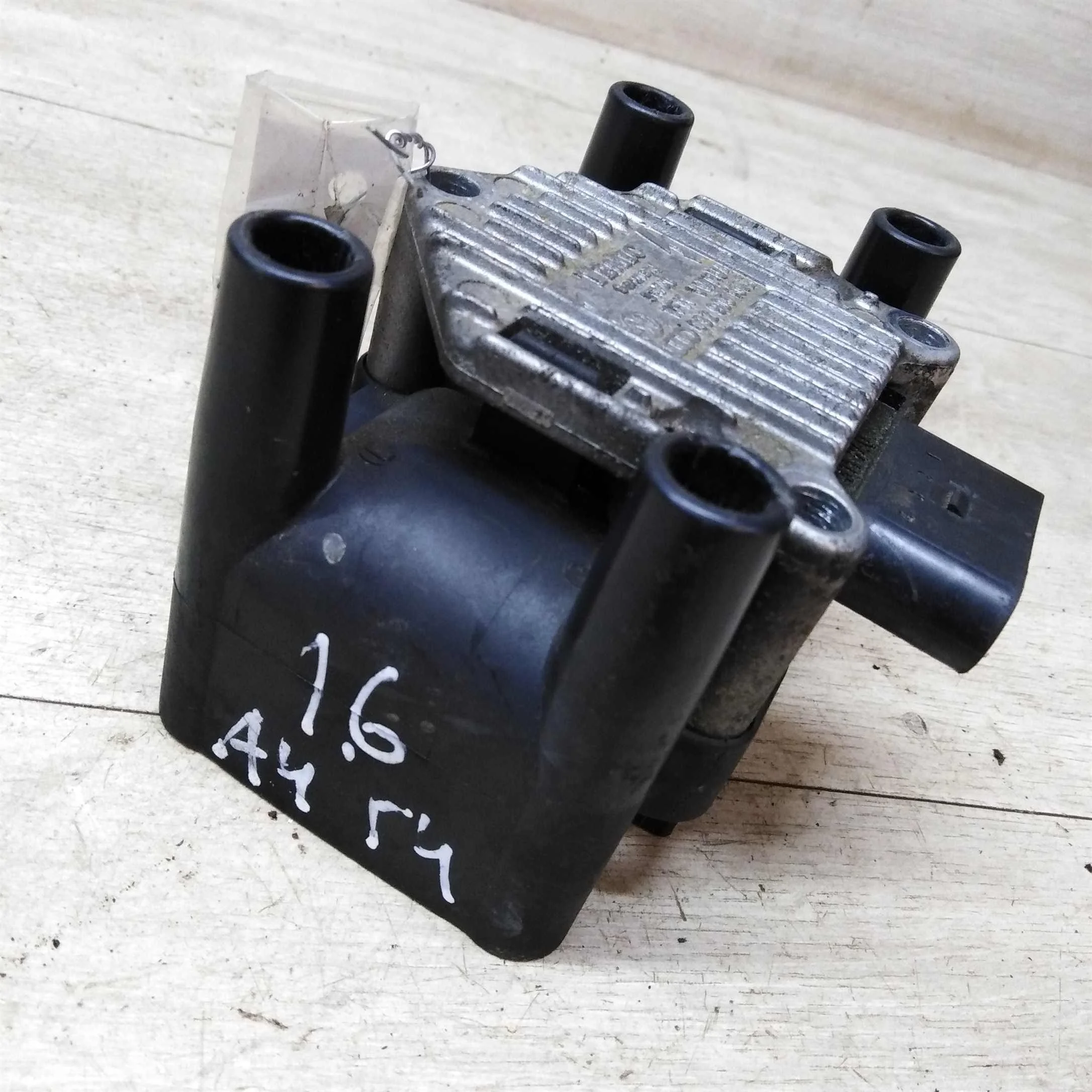 Катушка зажигания Volkswagen Golf 4 (Volkswagen Bora Skoda Octavia Tour Audi A3 ) (арт. 32519)