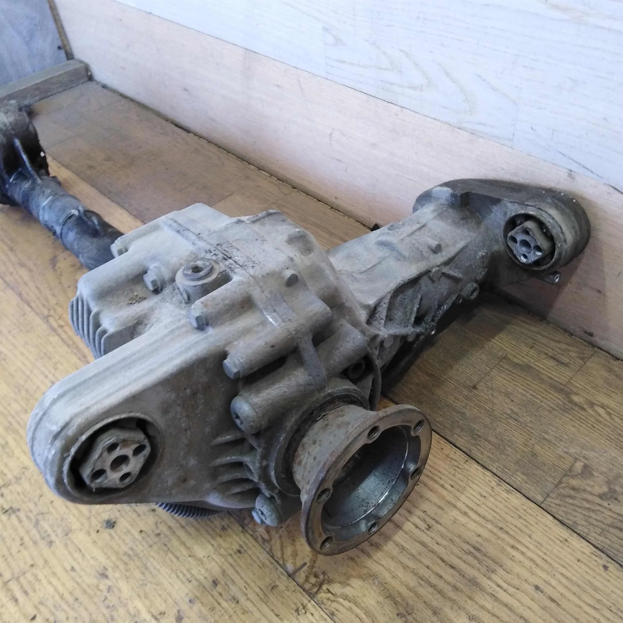 Редуктор угловой Volkswagen touareg рест (арт. 33832)