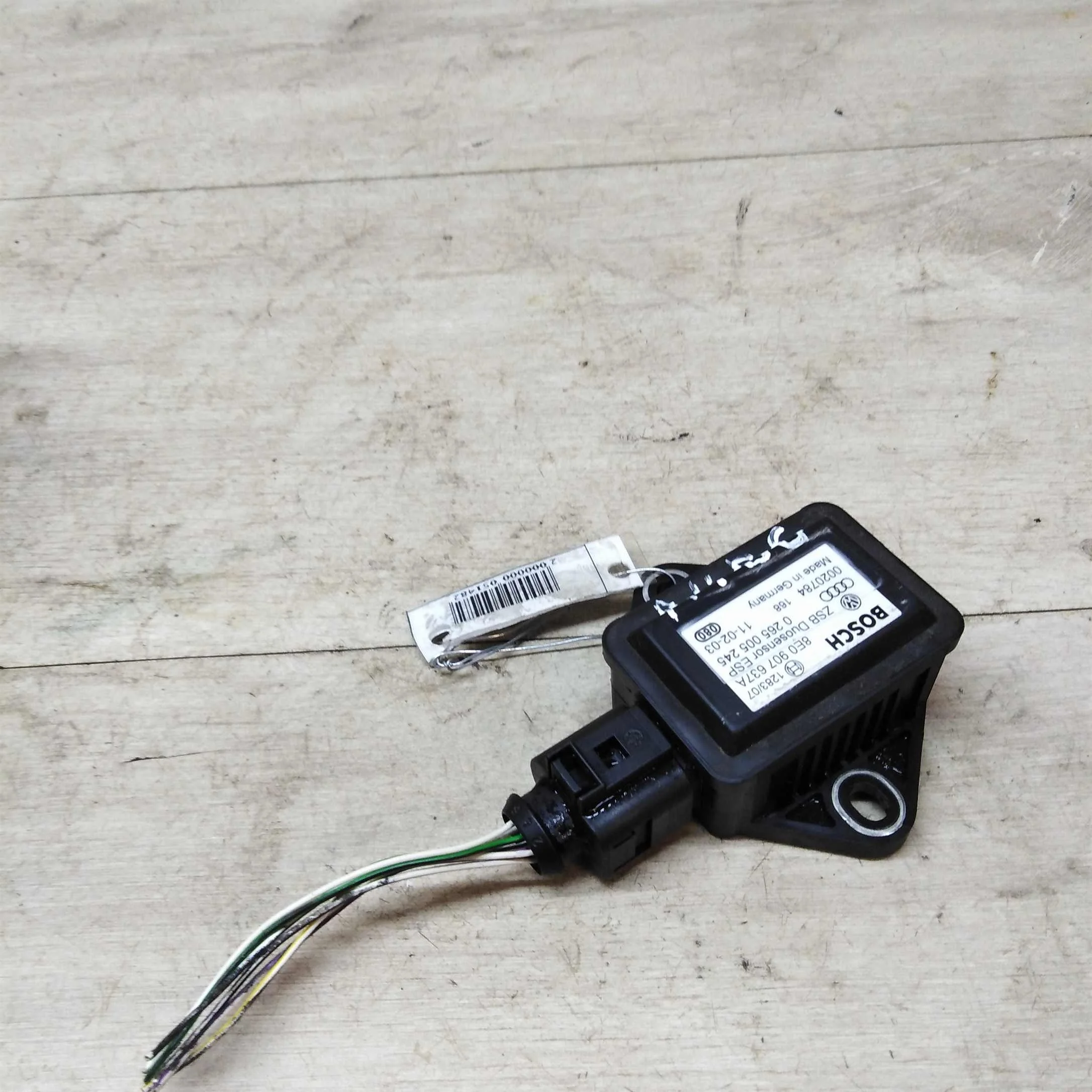 Датчик ускорения Audi A4 B6 8e (арт. 33865)