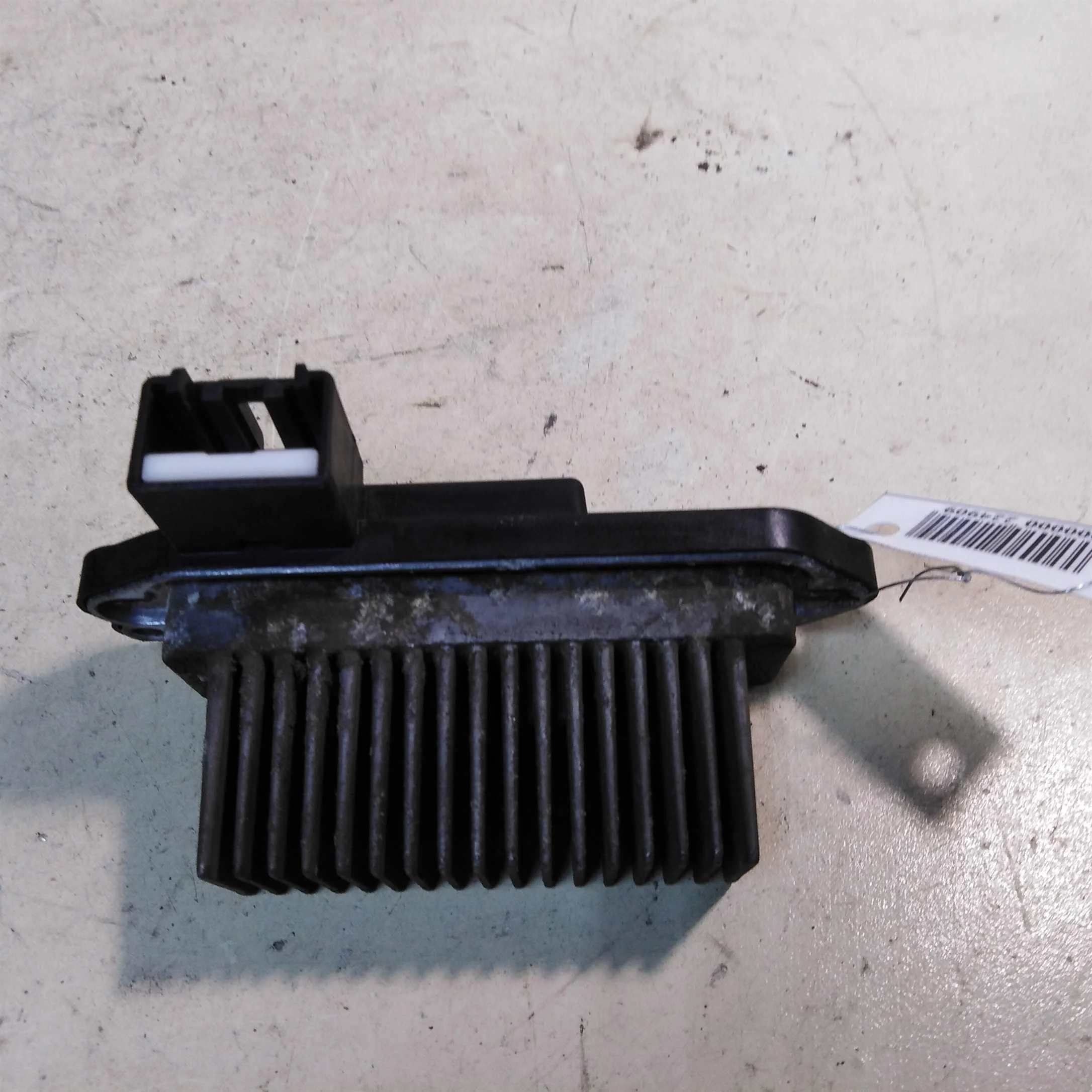 Резистор печки Mazda 3 BK седан МКПП 1.6i (арт. 34925)